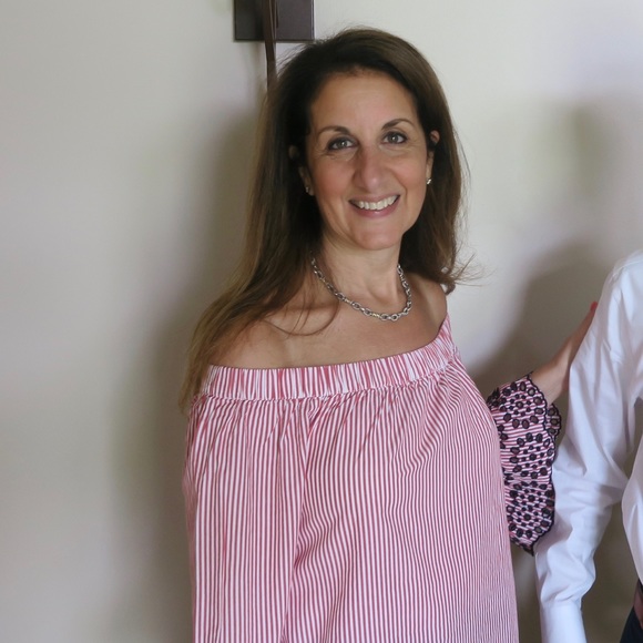 Meet your Posher, Miriam - Picture 1 of 1